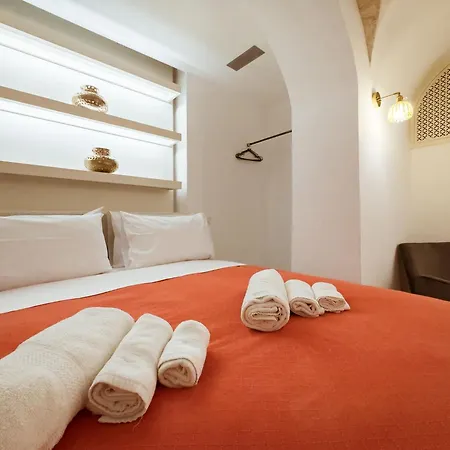 Cavour 3* Lecce