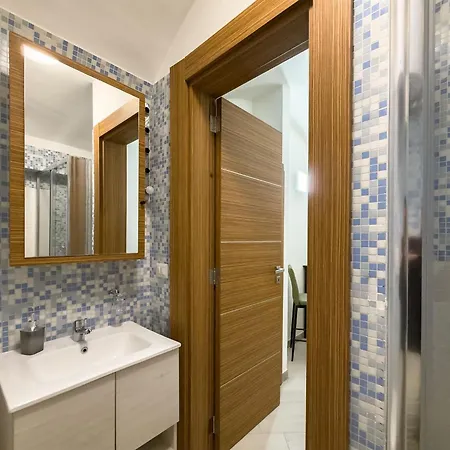 Cavour 3*