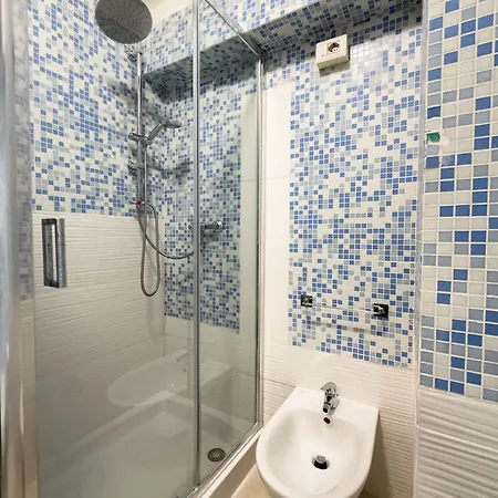 Pensión Cavour 3*