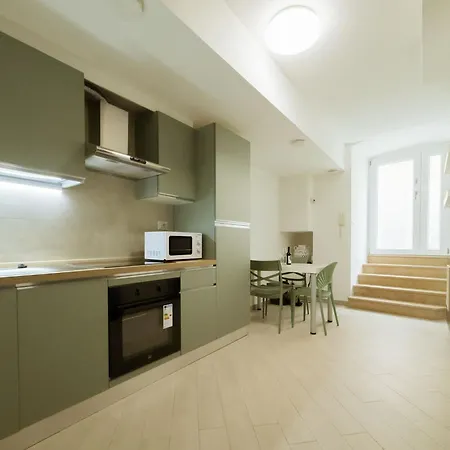 Cavour 3* Lecce